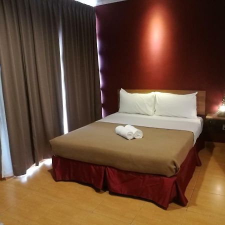 Grandpa Hotel Порт-Диксон Экстерьер фото