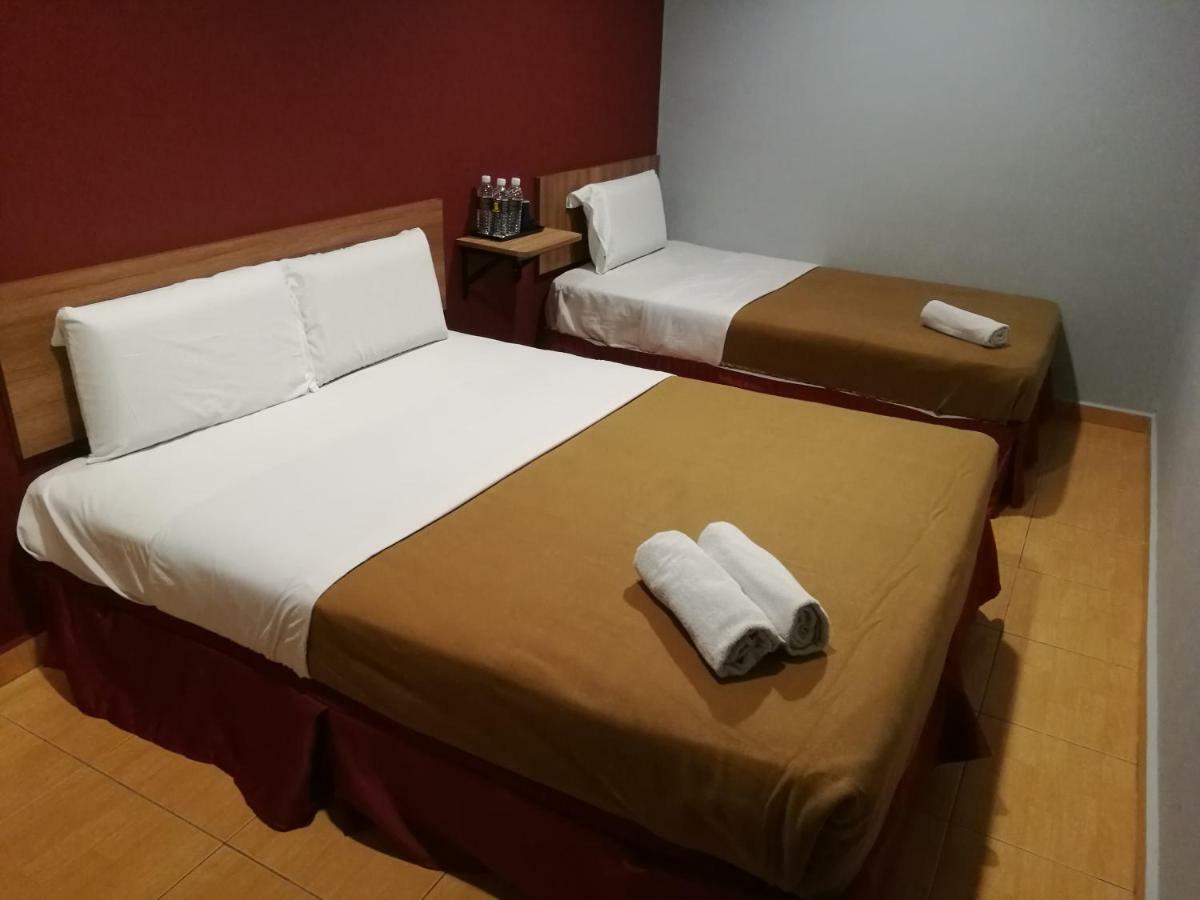 Grandpa Hotel Порт-Диксон Экстерьер фото