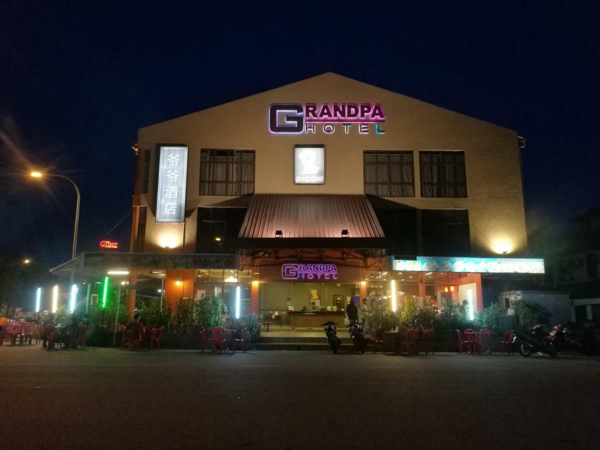 Grandpa Hotel Порт-Диксон Экстерьер фото